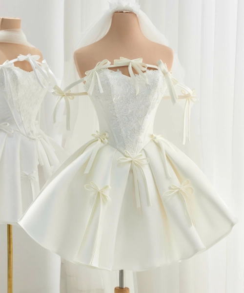 Sản phẩm váy cưới ngắn 12